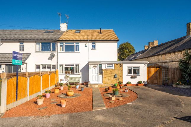 3-bed semi-detached on 7, Hall Close, Wetherby, £425,000