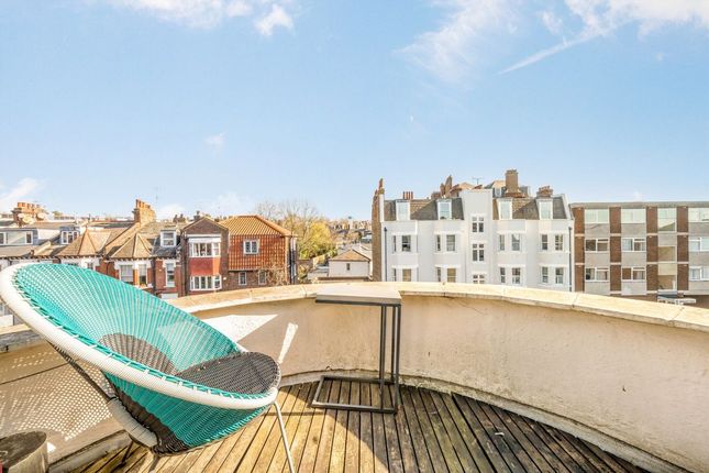 Flat 7, Holmdale Court, 18, Holmdale Road, London photo 2