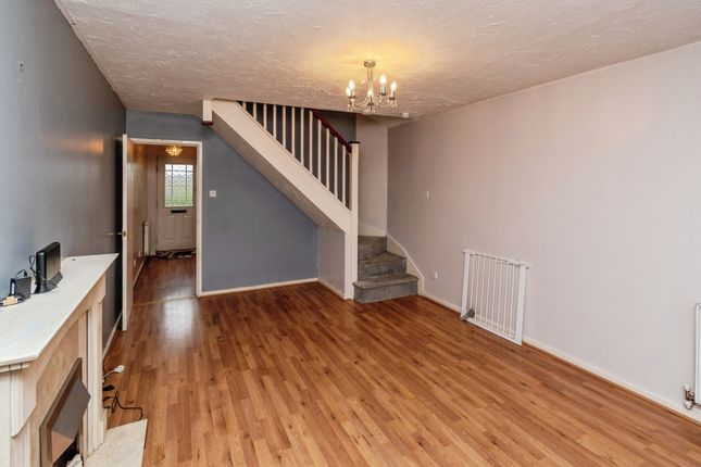 24, Pillaton Drive, Cannock photo 2