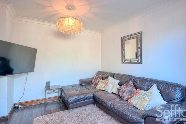 3 Barclay Road, Norwich photo 3