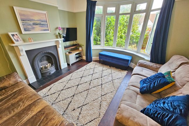 19, Laburnum Avenue, Portsmouth photo 4