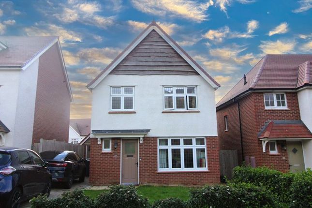 Thumbnail Detached house for sale in Armstrong Road, Luton