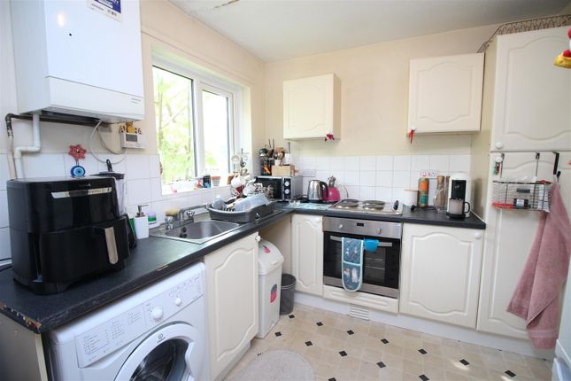 57, Windmill Court, Newcastle Upon Tyne photo 2