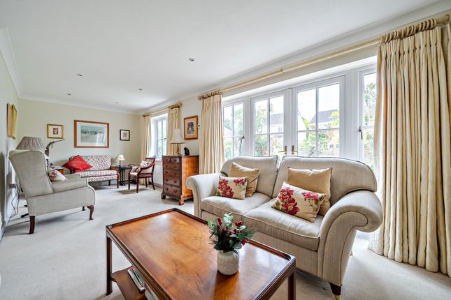 1, Beaufort Place, Bray, Maidenhead photo 3