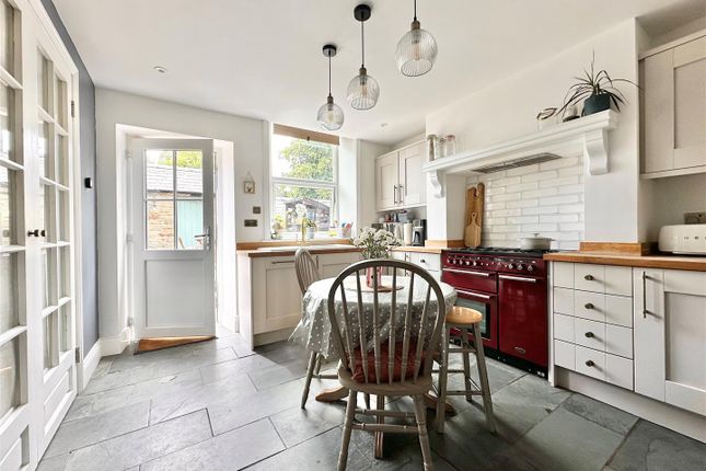 3 Cross Keys Row, Chapel Milton, High Peak photo 3