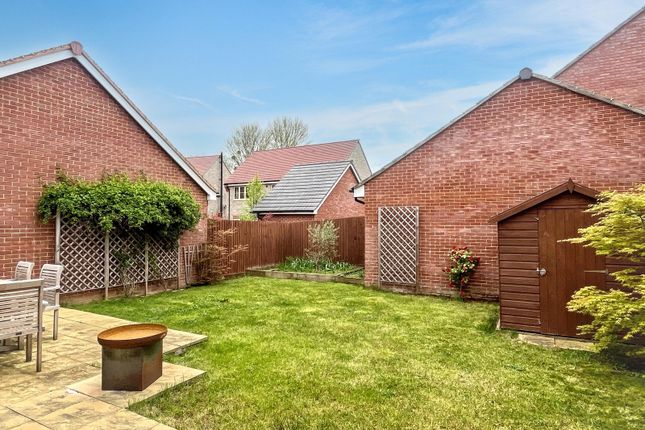 121, Muntjac  Road, Bristol photo 4