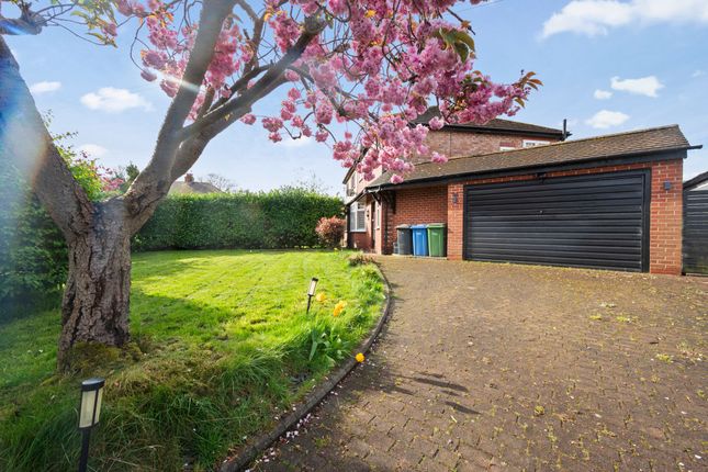96 Green Lane, Warrington photo 2