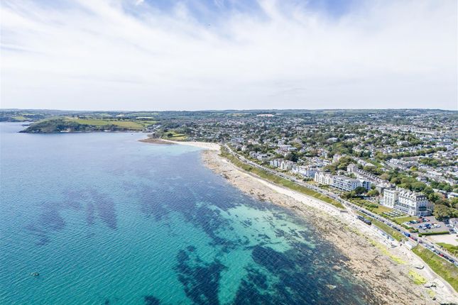 34 The Fitzroy, Cliff Road, Falmouth photo 3