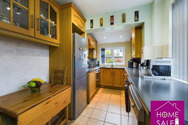 24, Lynton Grove Bedford, Bedfordshire photo 2