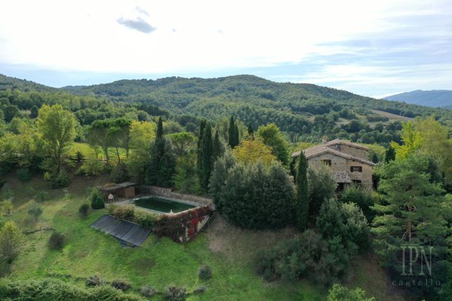 Thumbnail Country house for sale in Calzolaro, Umbertide, Perugia, Umbria, Italy