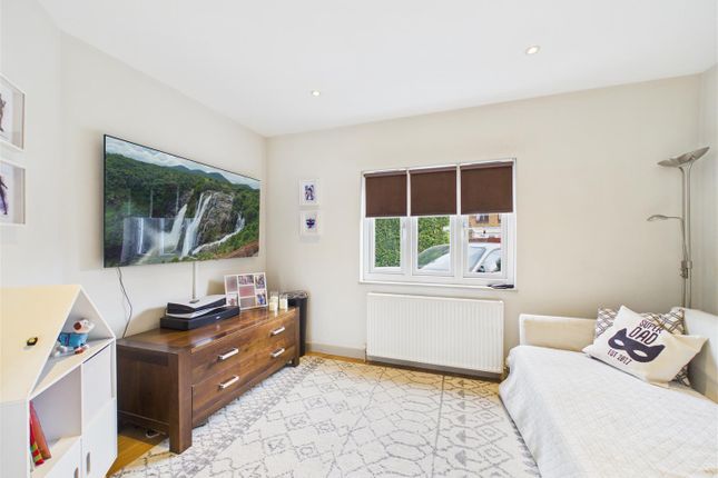 78, Beauchamp Road, West Molesey photo 2