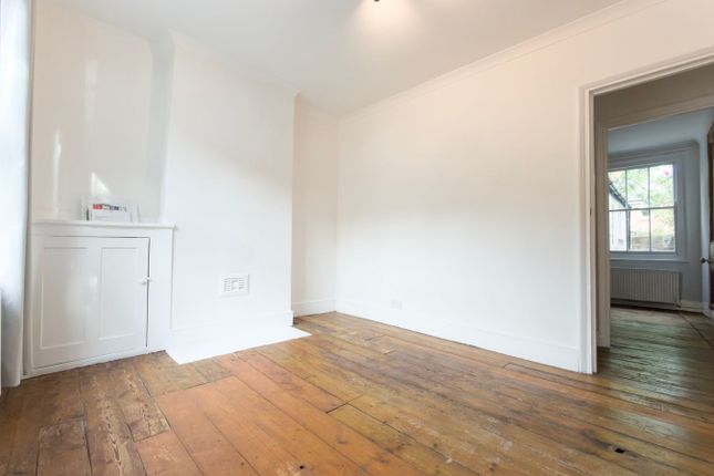 30, Fawcett Road, Croydon photo 2