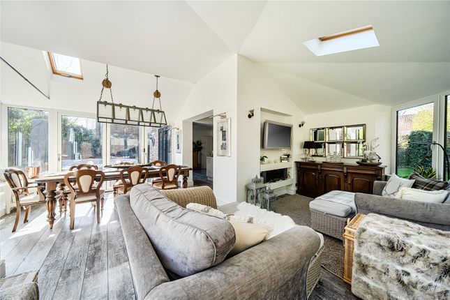 4, Ruskin Court, Berkshire photo 2