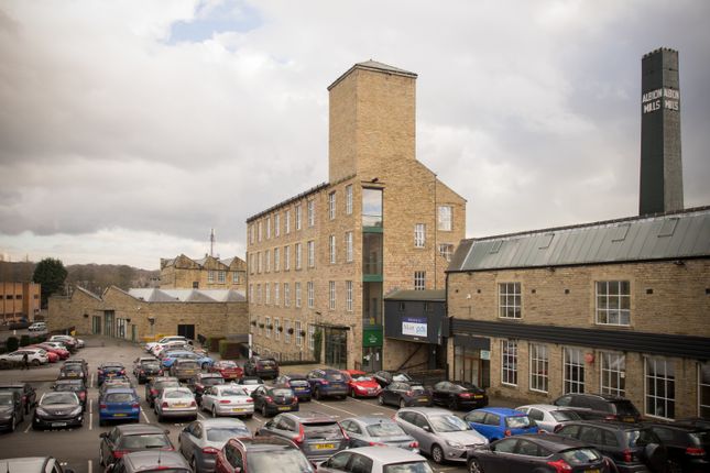 Industrial to let in Albion Road, Bradford