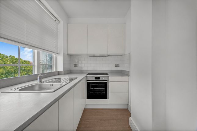 Flat 39,, Florence Court, London photo 4