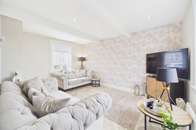 31 Garfield Avenue, Bellshill photo 3