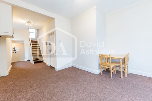 Thumbnail Flat to rent in High Road, North Finchley, London