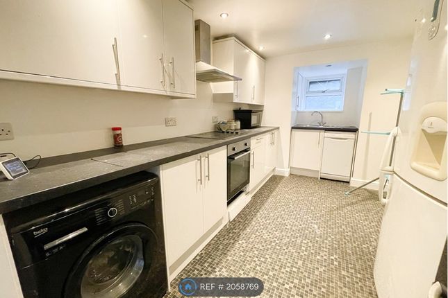 Flat to rent in Fairfield Road, Buxton