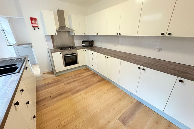 80 Vivian Road, Swansea photo 2