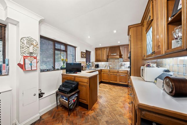 5 School House, Church Road, Godalming photo 4