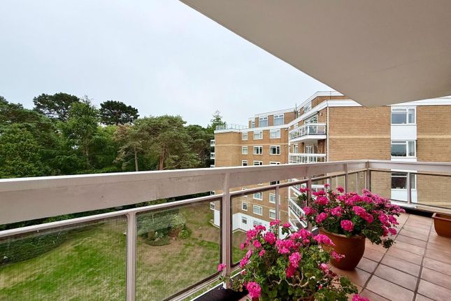 Flat 24, Branksome Court 5 Western Road, Branksome Park photo 3