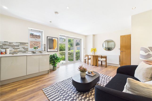 Flat 2 Button Lodge, 46, Stainforth Road, Walthamstow photo 2