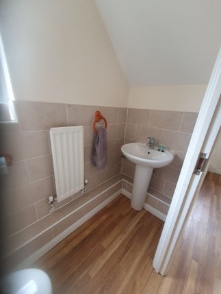 Town house to rent in Lister Close, Exeter