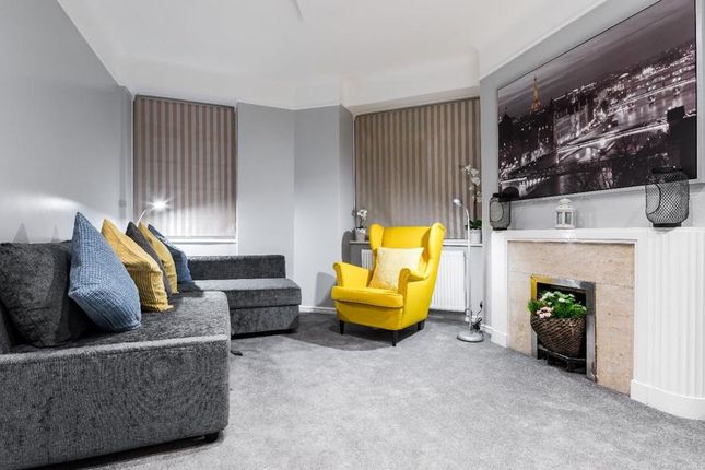 Flat for sale in Stourcliffe Street, Marylebone, London