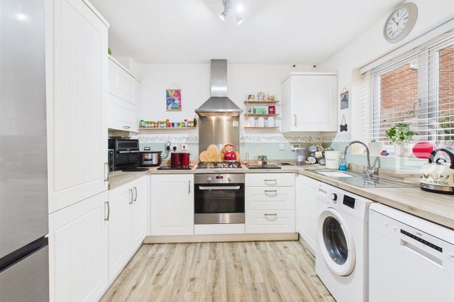 12, Willowford Close, Rugby photo 3