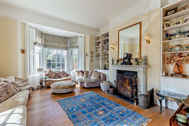 Shawfield Lane, Surrey photo 3