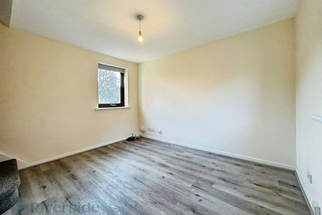 12 Trinity Court, Dagger Lane, Hull photo 2