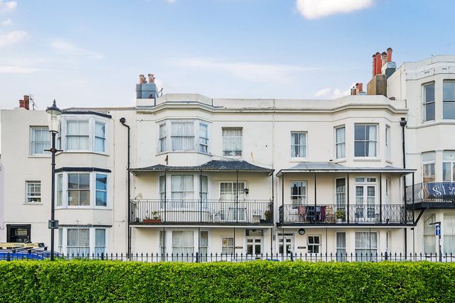 Flat for sale in The Steyne, Thorneycroft