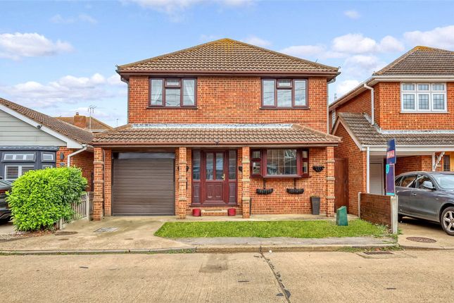 31b Bommel Avenue, Canvey Island photo 2