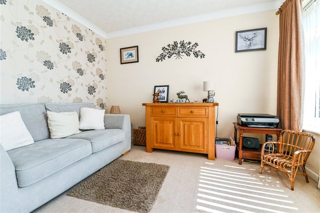 161, Everton Road, Lymington photo 3