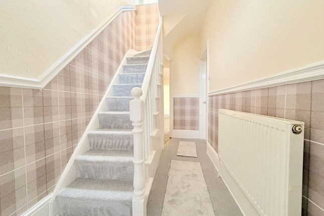 42 Wellington Road, Camborne photo 2
