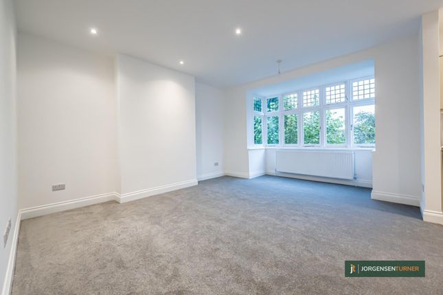 4B, South Side, London photo 3