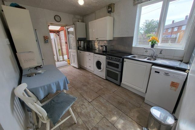 10 Green Road, Partington, Manchester photo 3