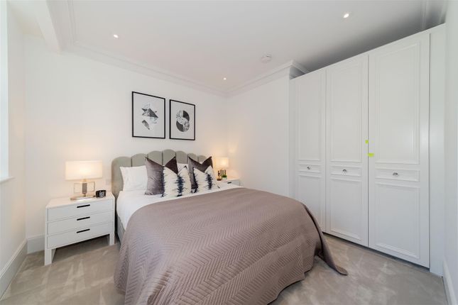 Flat to rent in 9 Millbank Residence, London