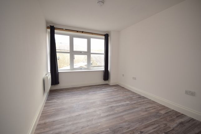 Flat to rent in Market Square, Dover