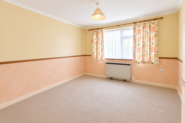 8, Millfield, Welwyn Garden City photo 2