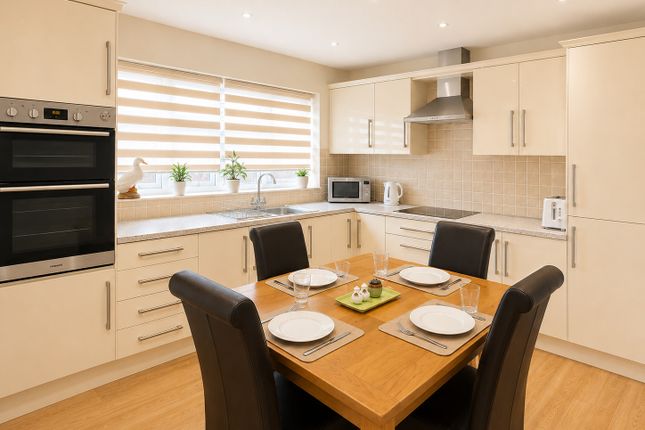 10, Kennedy Road, Bracebridge Heath photo 2