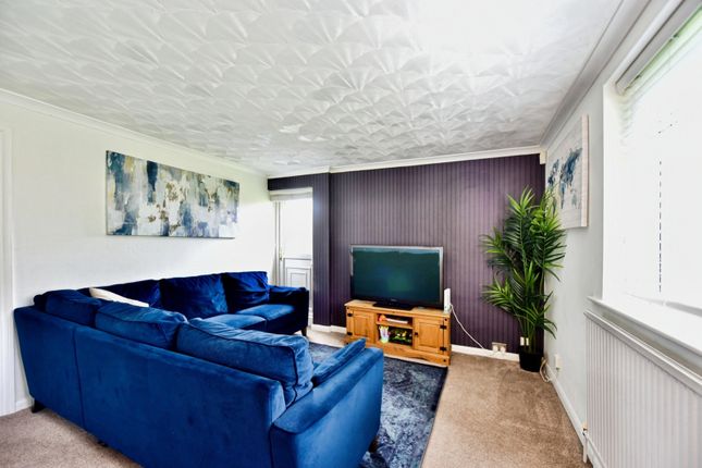 6, Bankwood Close, South Yorkshire photo 3