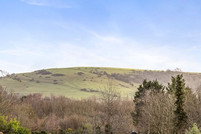 4 Strome Park, Storrington photo 3