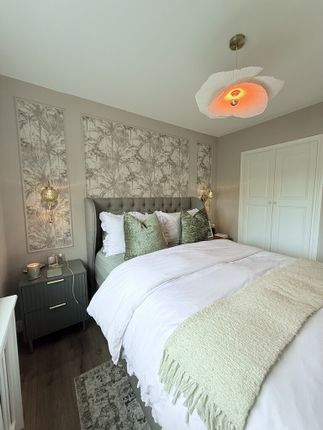 11, Hew Watt Close Orsett, Essex photo 3