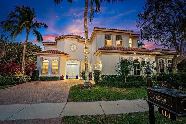 Property for sale in 114 Siesta Way, Palm Beach Gardens, Florida, 33418, United States Of America