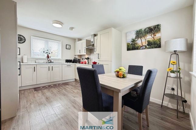 8, Hodding Road, Worksop photo 3