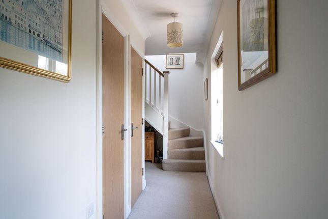 Flat for sale in Springwell Lane, Rickmansworth