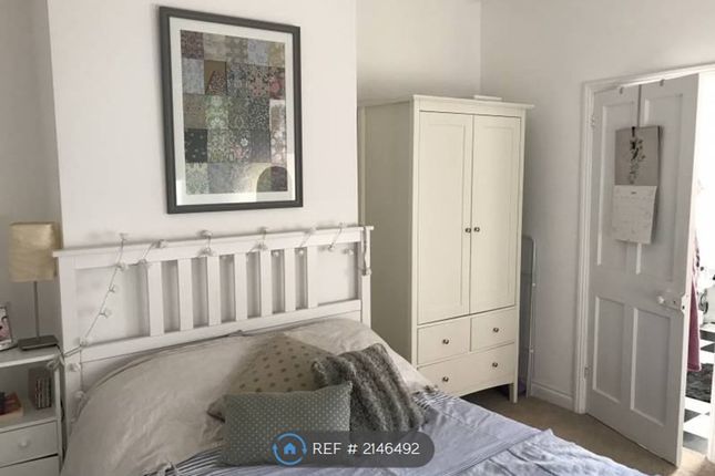 Thumbnail Terraced house to rent in Oakwood Avenue, Mitcham