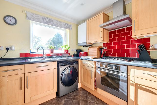 Flat Six, Forest Road, Midhurst photo 4