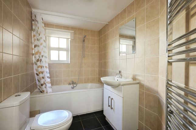 3 Hartley Court, Hoopers Barton, Frome photo 3